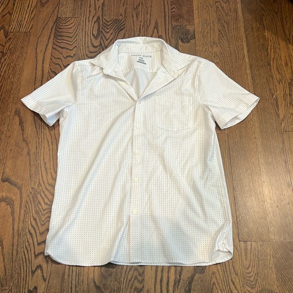 Perry Ellis Men’s Medium Short Sleeve Button Down Shirt